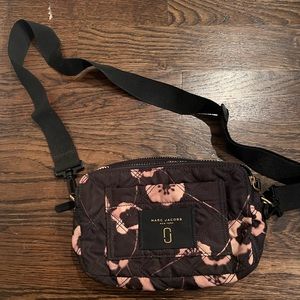 Marc Jacobs puffer crossbody bag